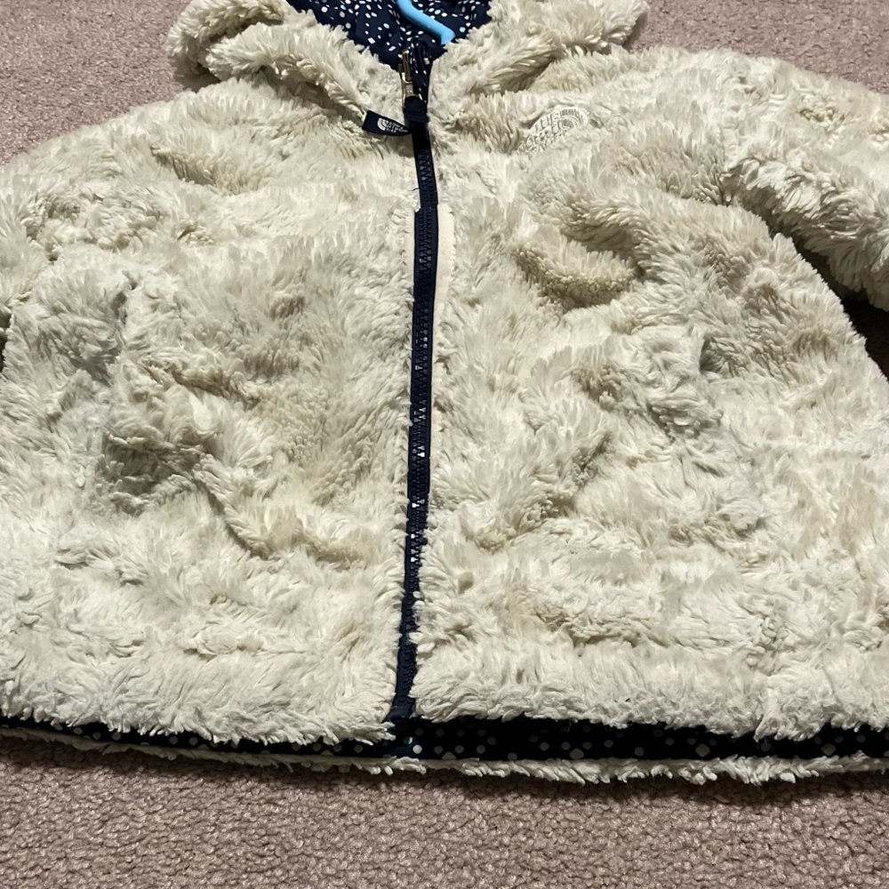 The North Face Mossbud Swirl Reversible Jacket, Navy/Cream - Size 5T (GUC) - Picture 13 of 14